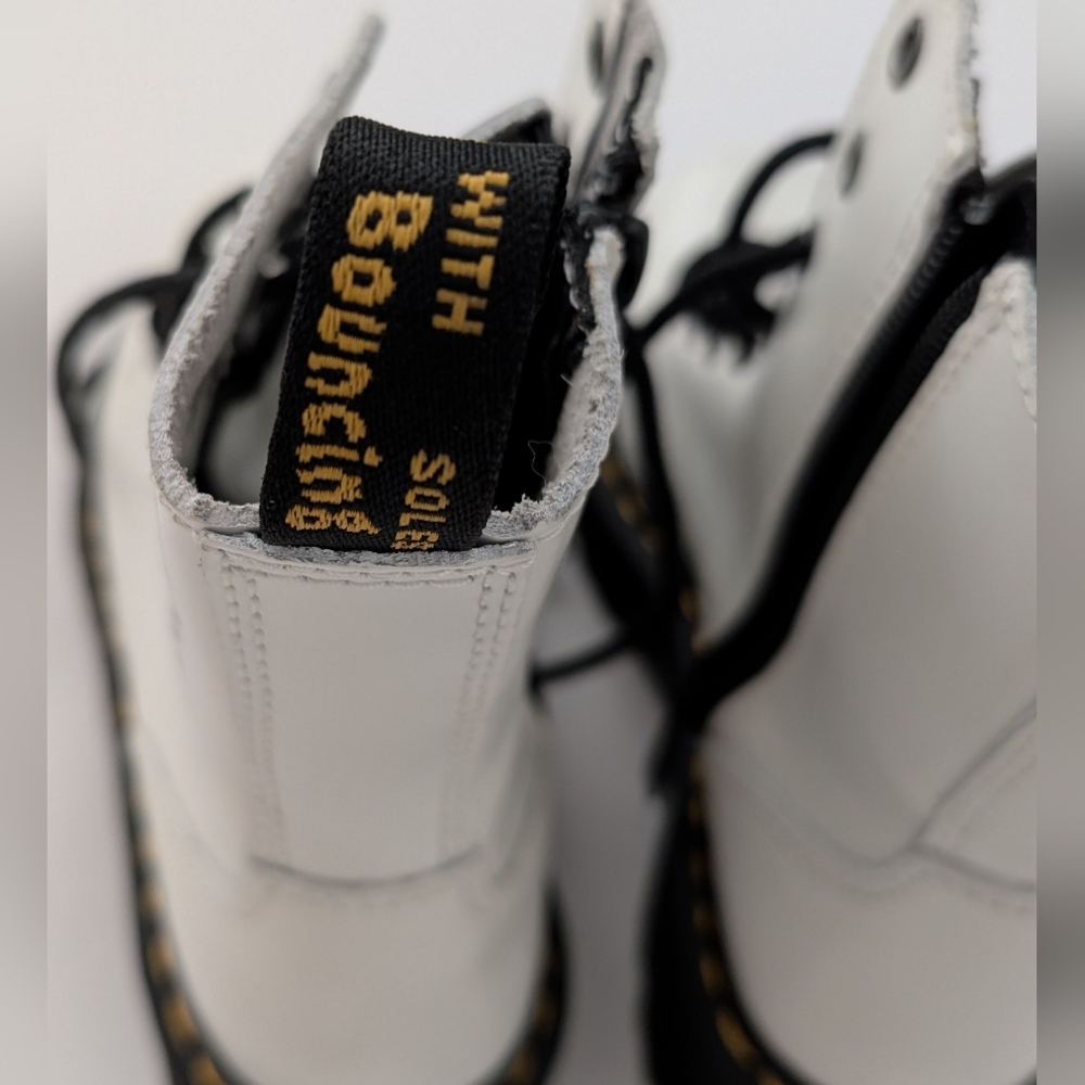 Dr. Martens AirWare Jadon Quad Retro 8-Eye Leather Platform Boot - Picture 10 of 12